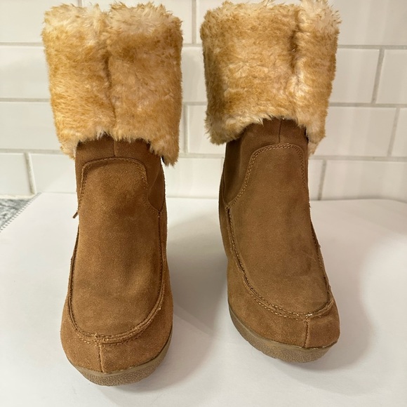 BEARPAW 9 Flatbrush Hickory Sheepskin woman 3" wedge winter boot gorpcore boho - Picture 3 of 13